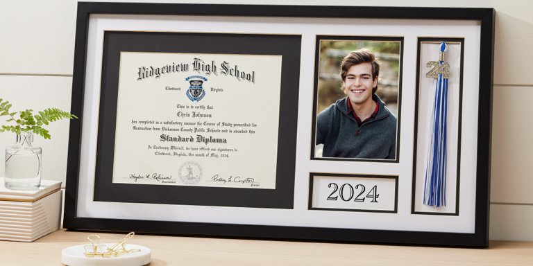 Deluxe Graduation Picture Frame
