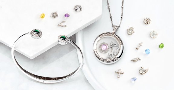 BOLD NECKLACES & BRACELETS