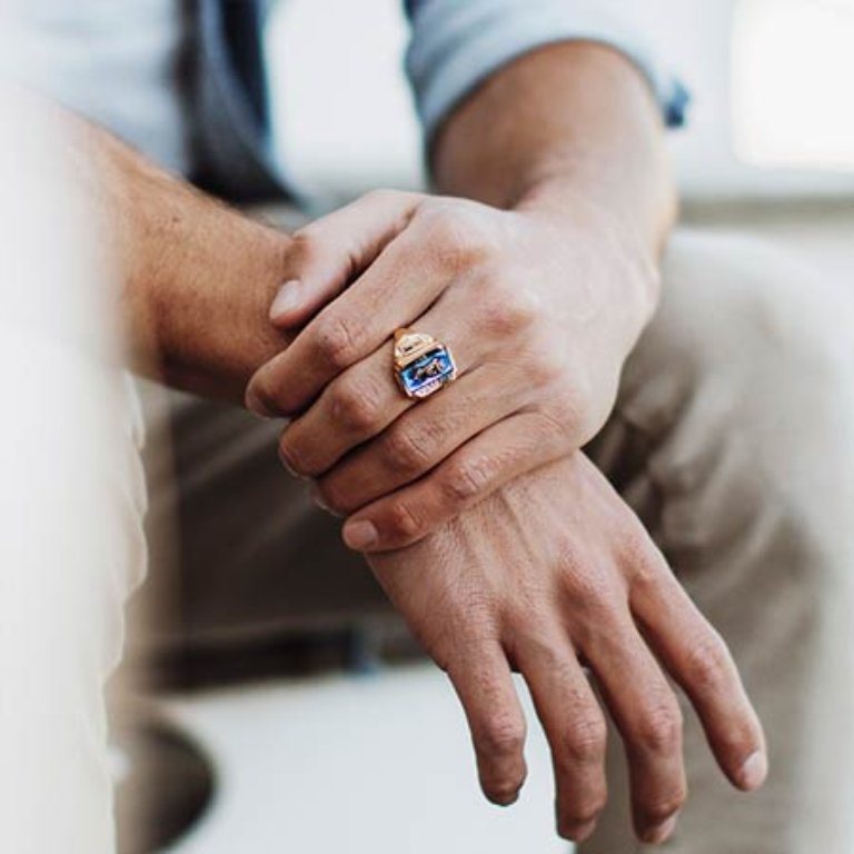 Jostens hotsell mens rings