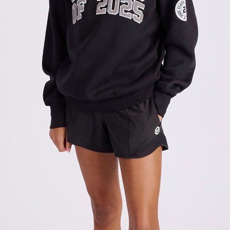 3.5” MESH-DETAILED STRETCH SHORTS
